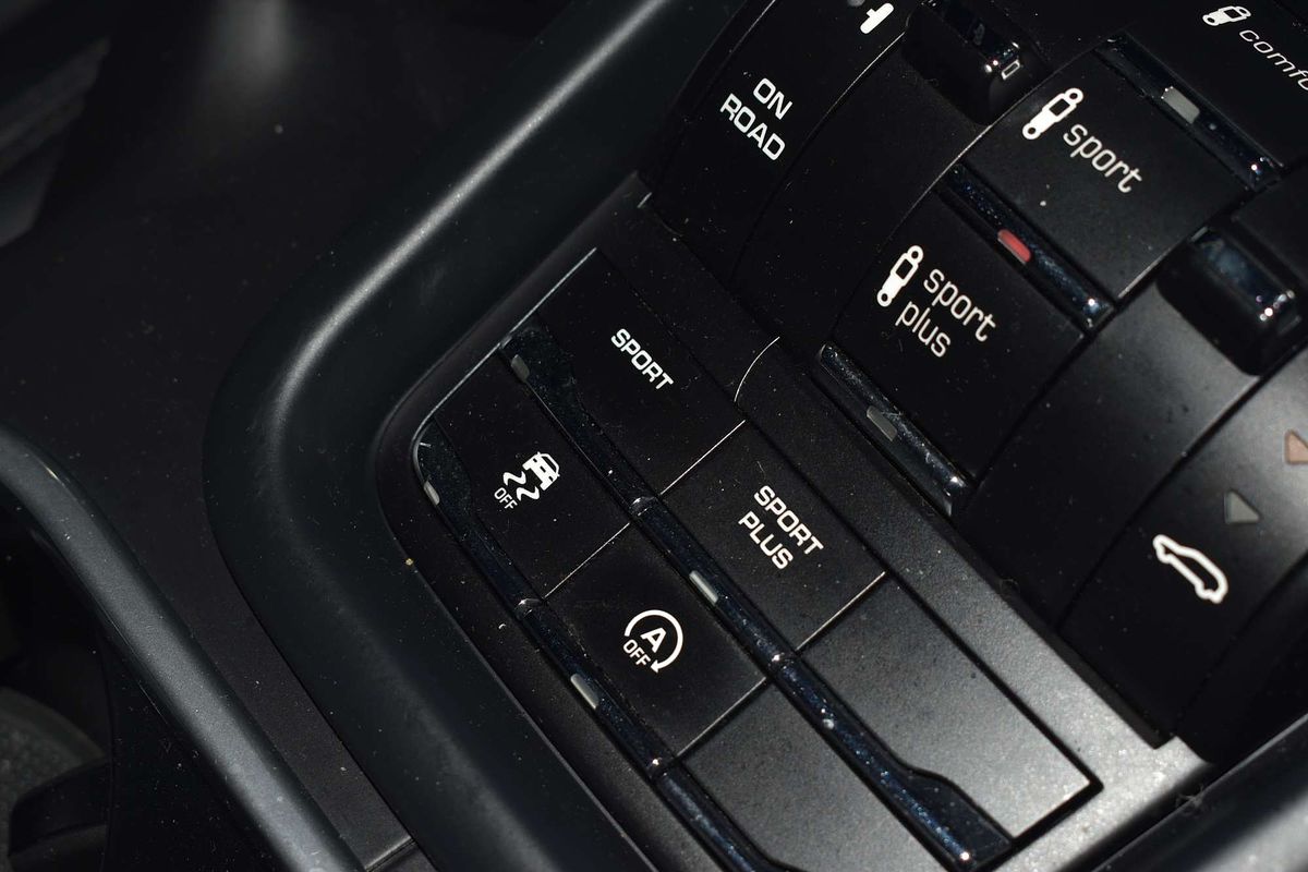 2014 Porsche Cayenne S Diesel 92A