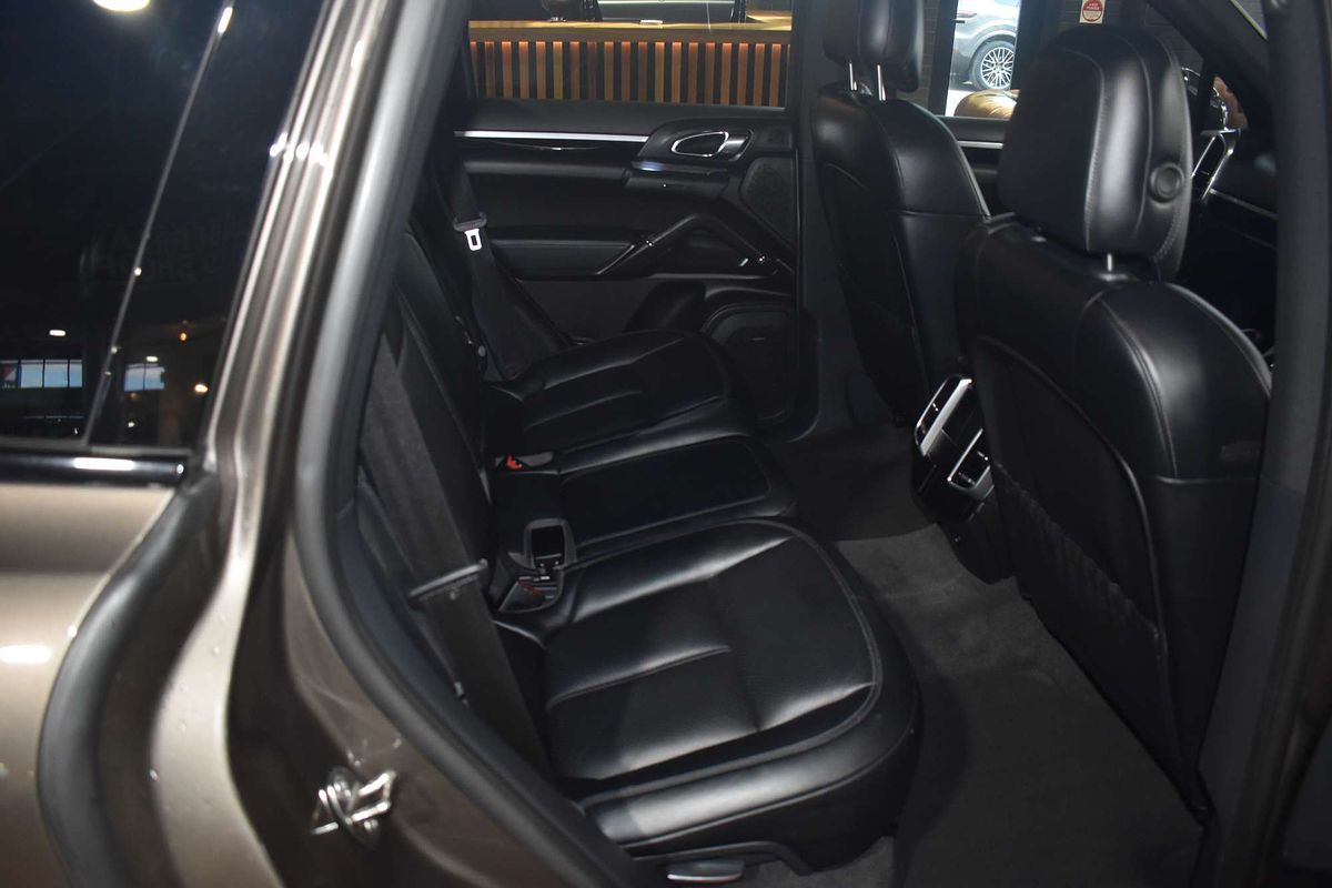 2014 Porsche Cayenne S Diesel 92A