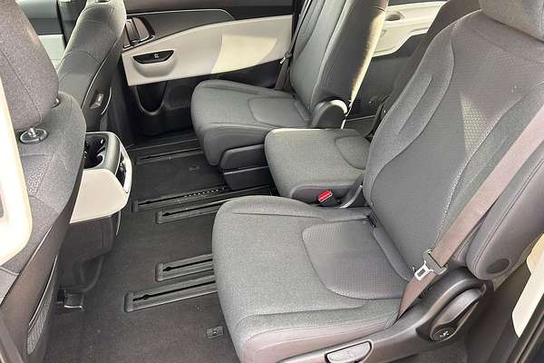 2023 Kia Carnival S KA4