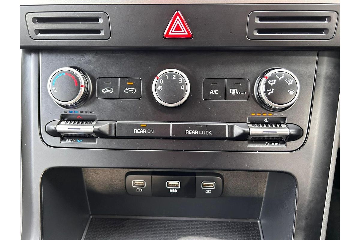 2023 Kia Carnival S KA4