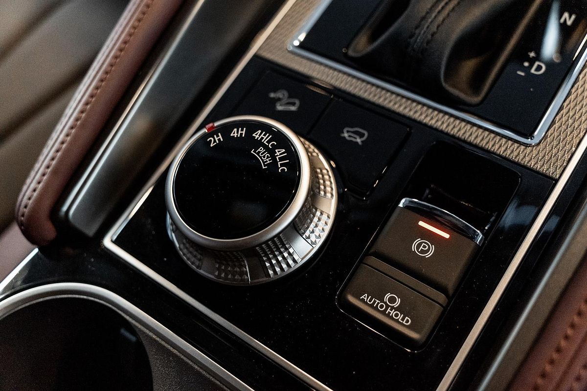 2024 Mitsubishi Pajero Sport GSR QG