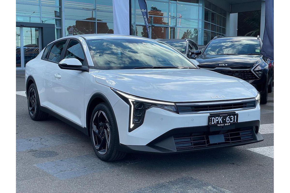 2025 Kia K4 Sport+ CL4m
