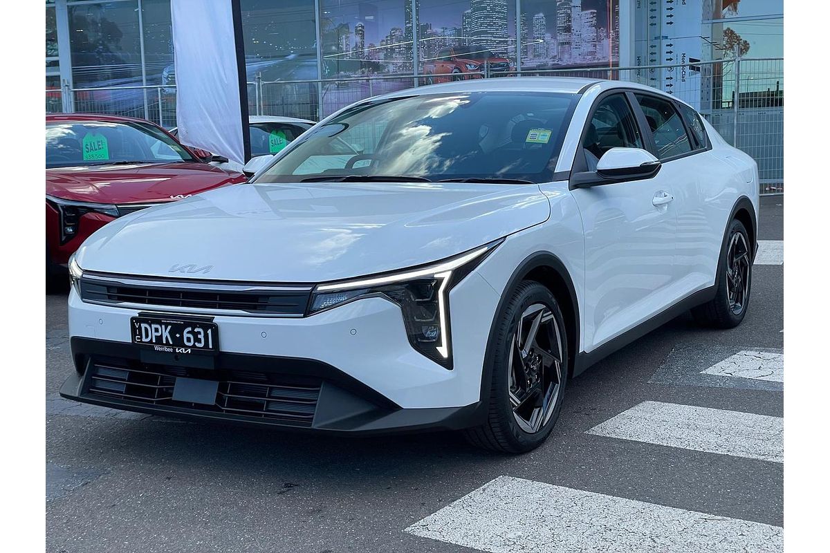 2025 Kia K4 Sport+ CL4m