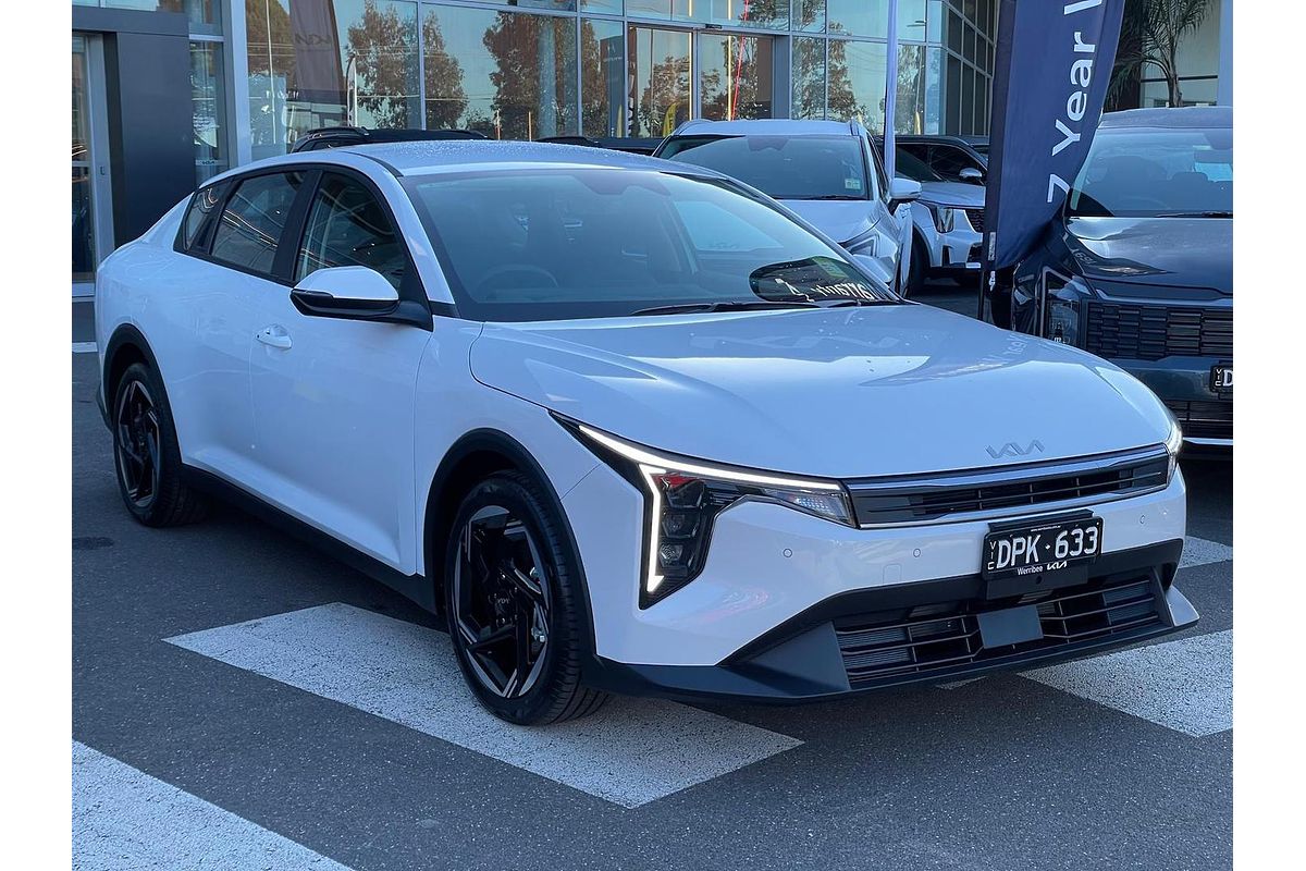 2025 Kia K4 Sport+ CL4m