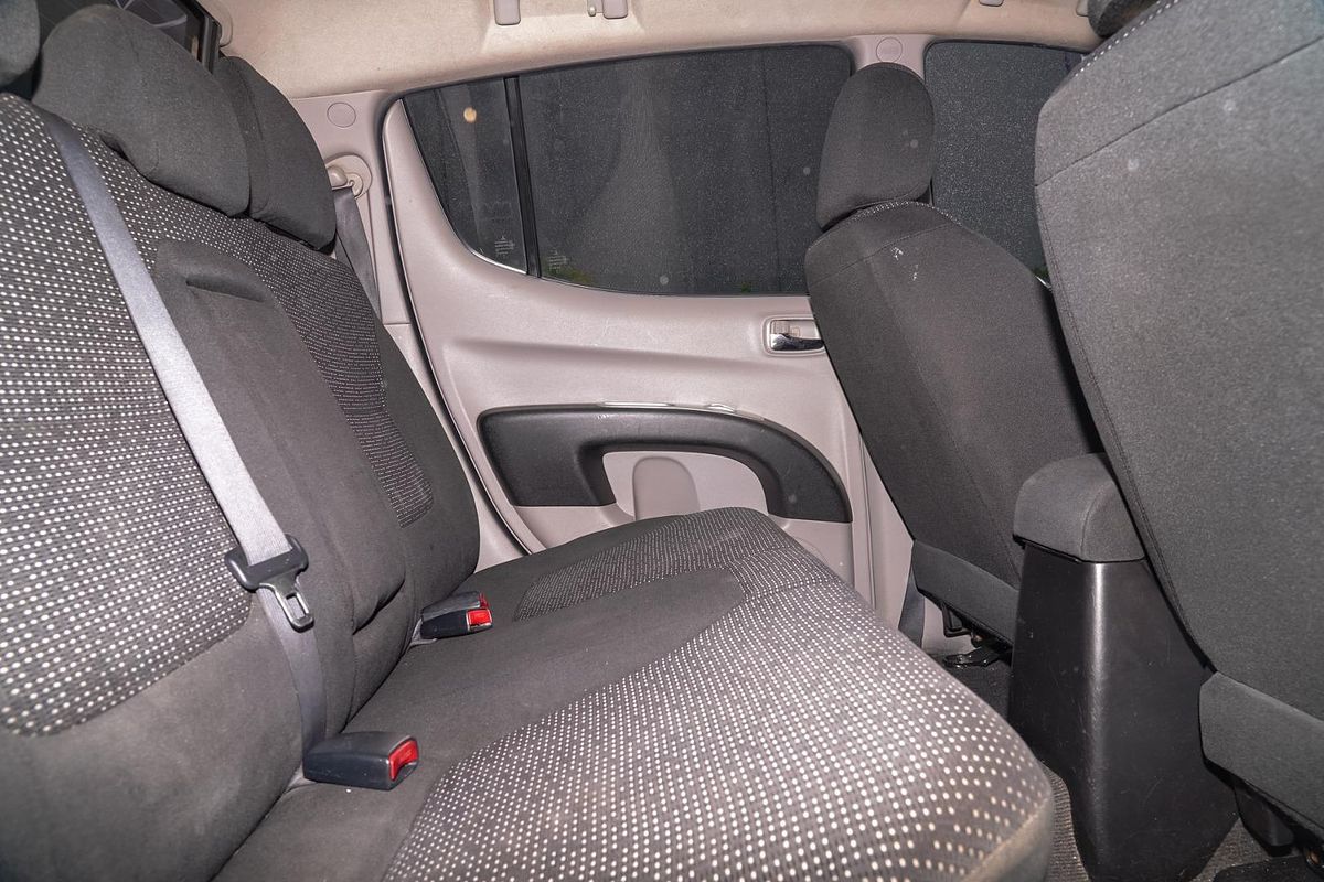 2010 Mitsubishi Triton GLX-R MN 4X4