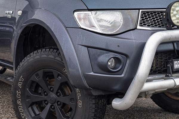 2010 Mitsubishi Triton GLX-R MN 4X4