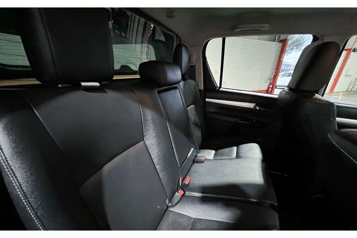 2016 Toyota Hilux SR5 GUN126R 4X4