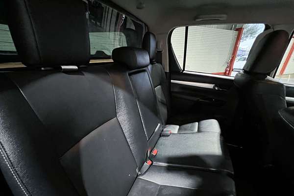 2016 Toyota Hilux SR5 GUN126R 4X4