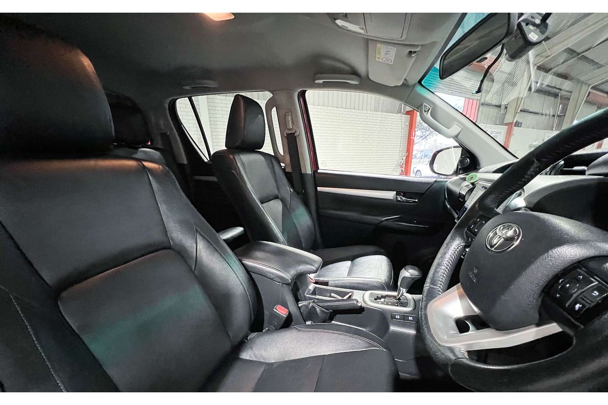 2016 Toyota Hilux SR5 GUN126R 4X4