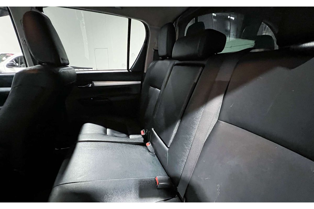 2016 Toyota Hilux SR5 GUN126R 4X4