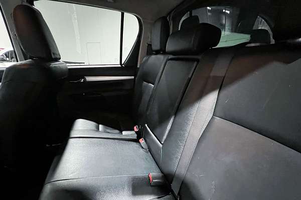 2016 Toyota Hilux SR5 GUN126R 4X4