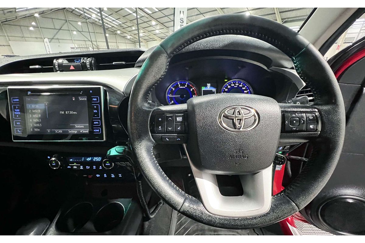 2016 Toyota Hilux SR5 GUN126R 4X4