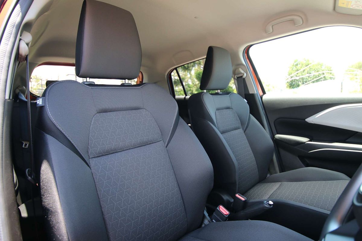 2024 Suzuki Swift Hybrid GLX UZ