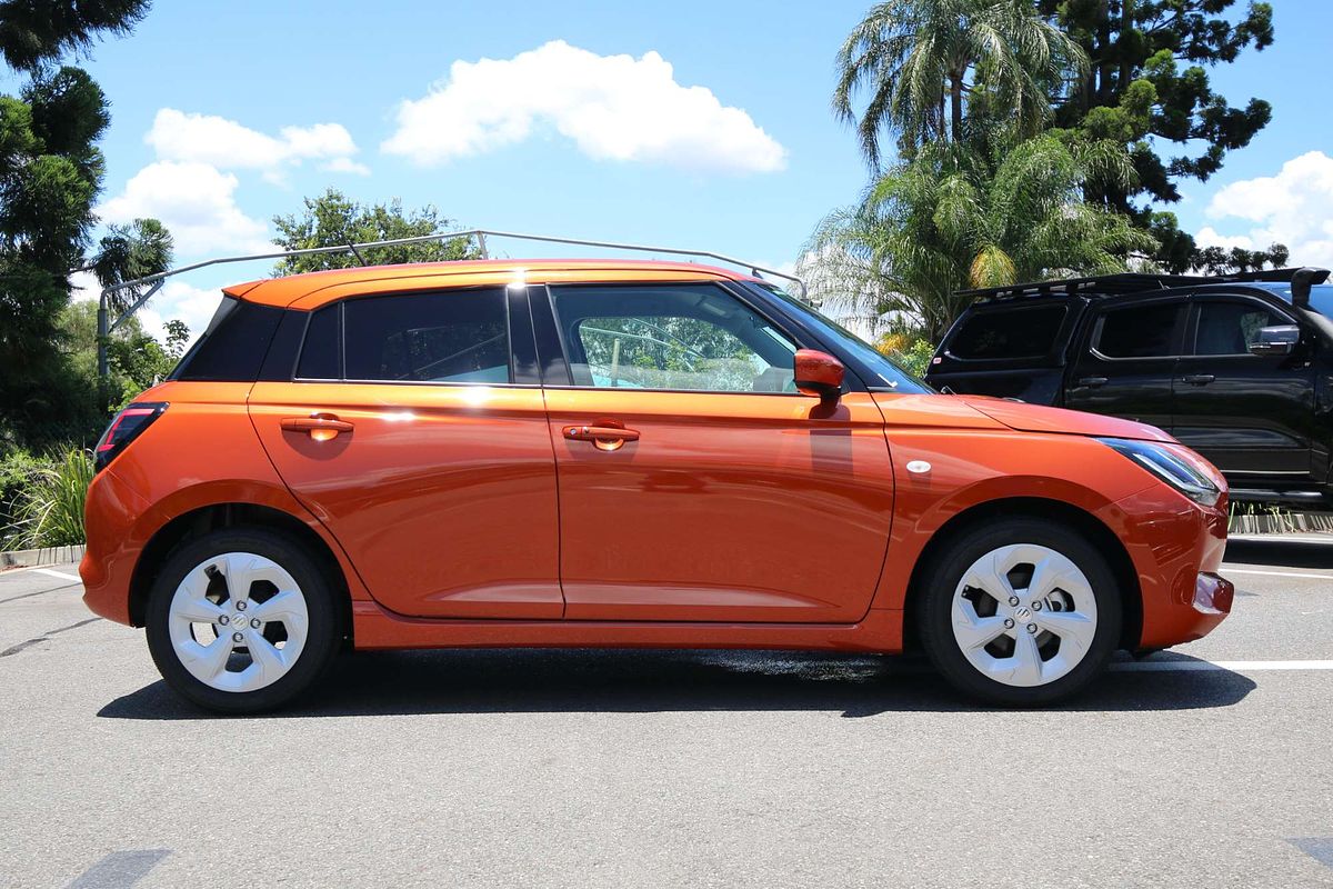 2024 Suzuki Swift Hybrid GLX UZ
