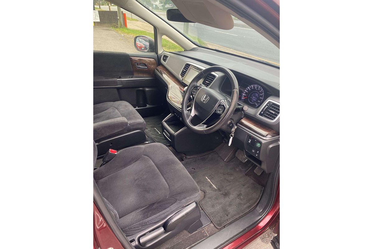 2015 Honda Odyssey VTi 5th Gen