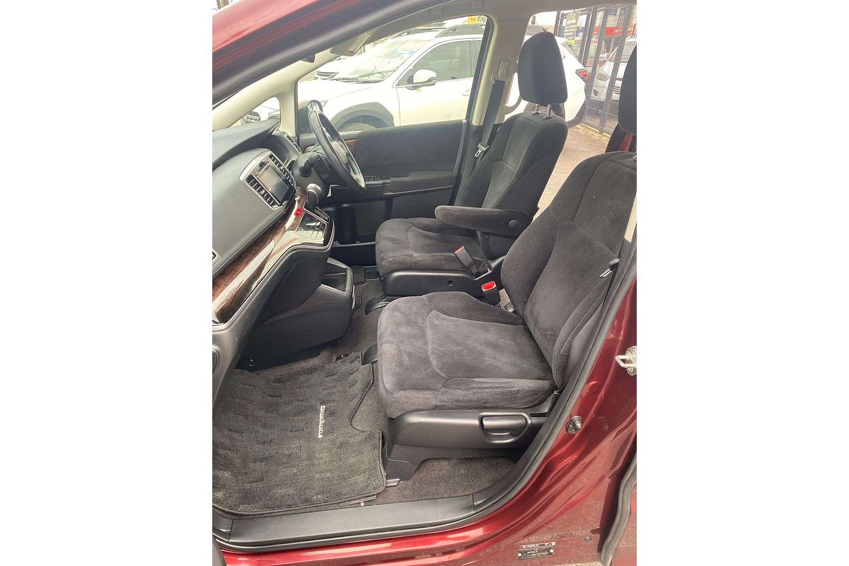 2015 Honda Odyssey VTi 5th Gen