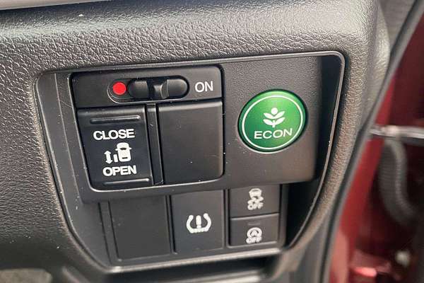 2015 Honda Odyssey VTi 5th Gen