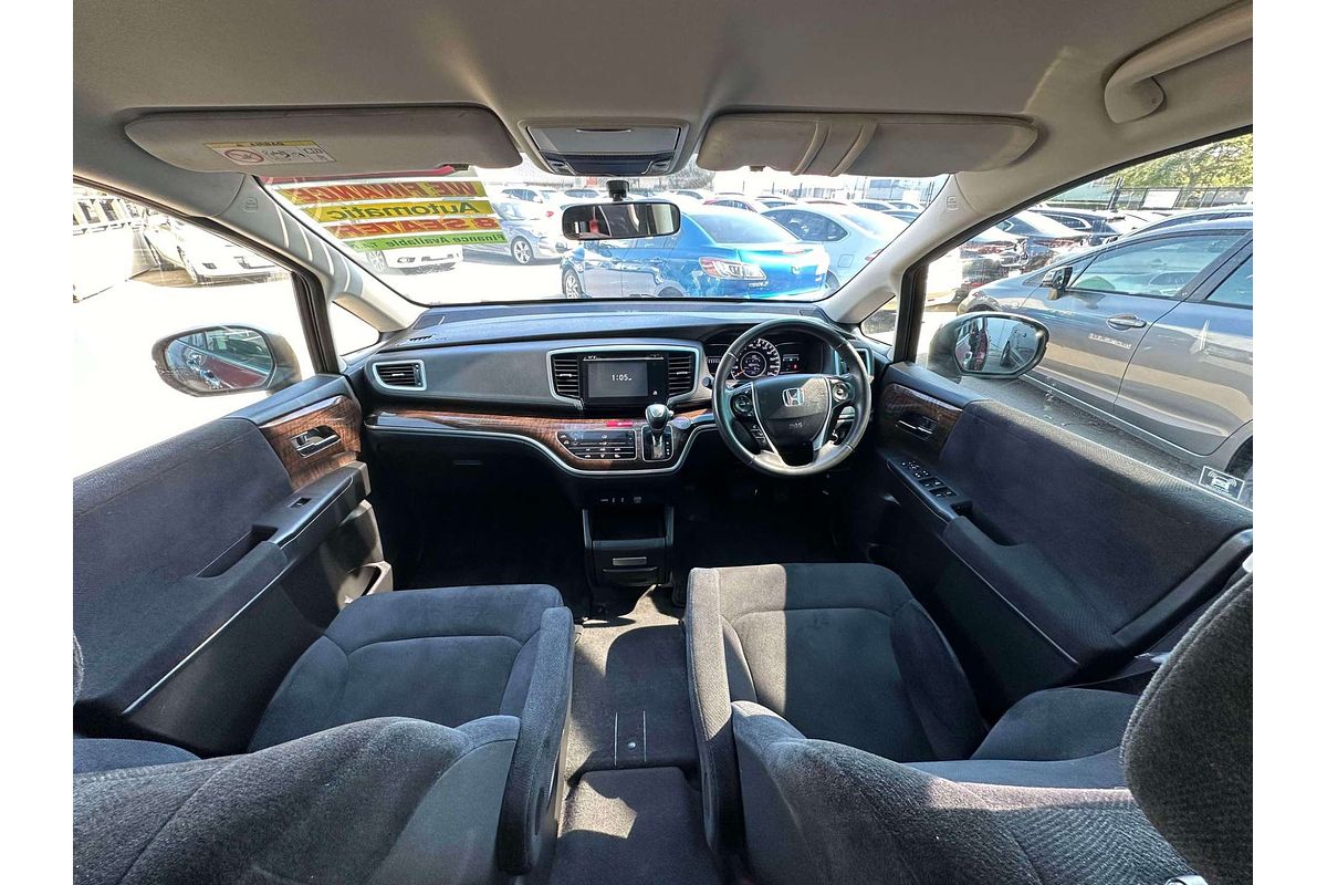 2015 Honda Odyssey VTi 5th Gen