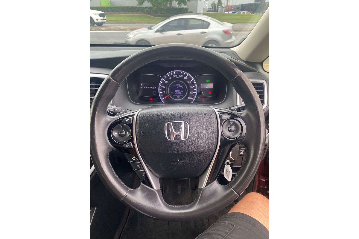 2015 Honda Odyssey VTi 5th Gen
