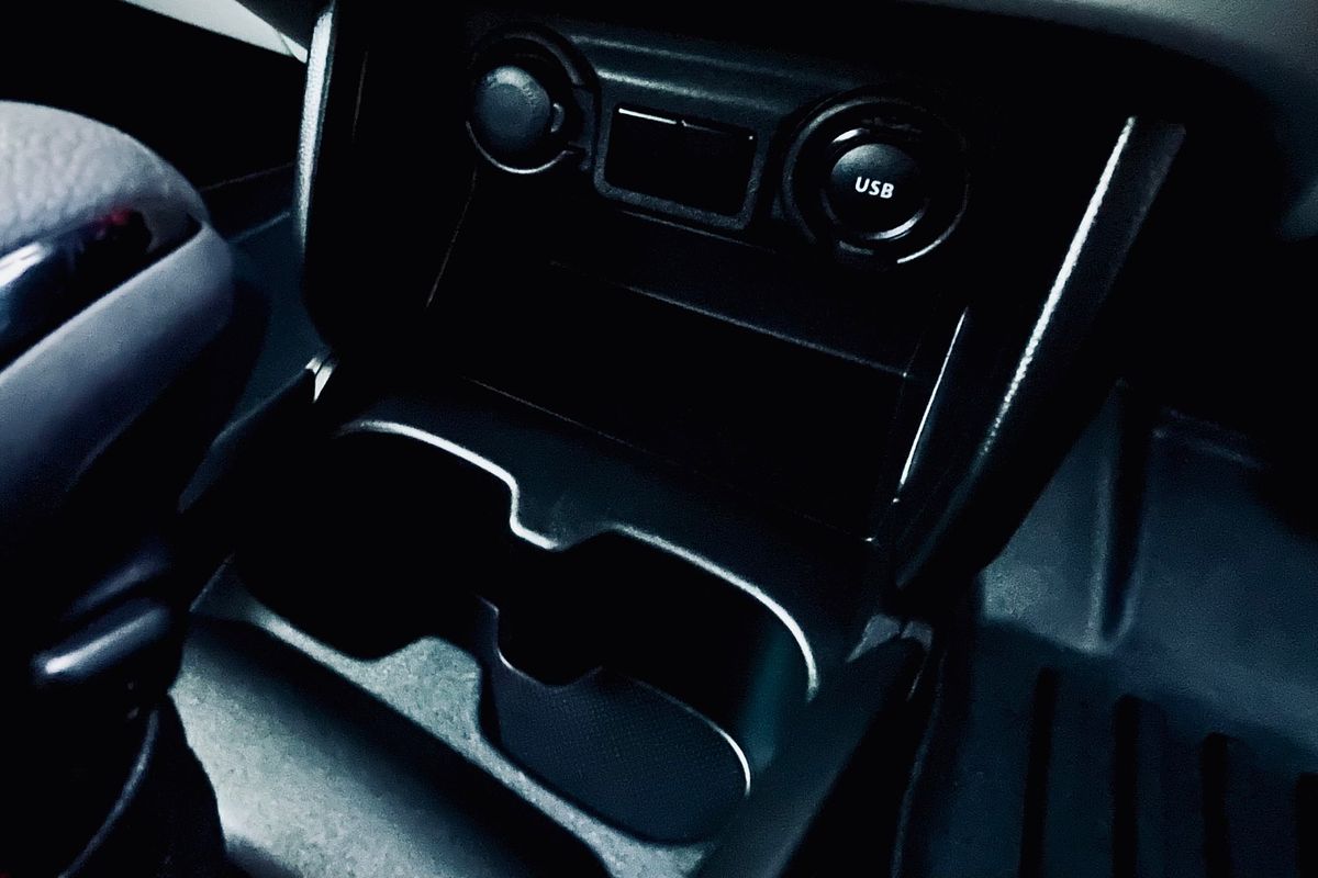 2025 Suzuki Swift Hybrid UZ