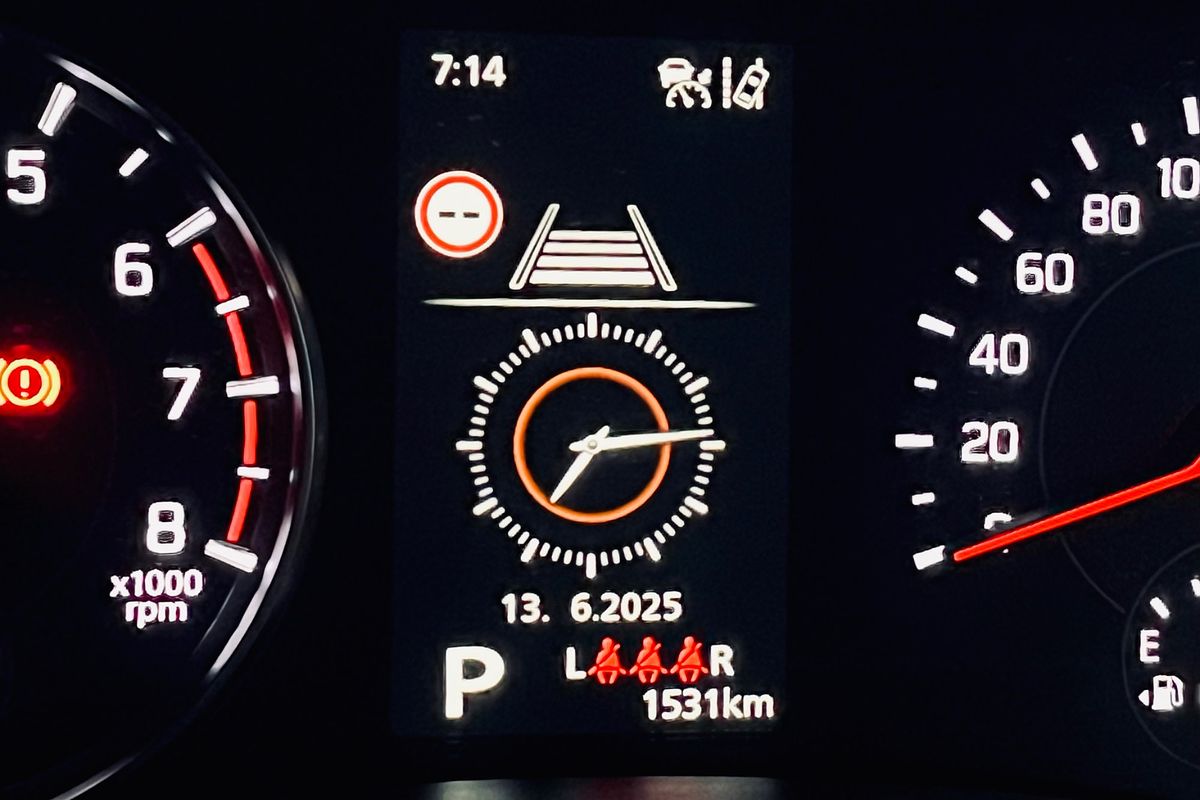 2025 Suzuki Swift Hybrid UZ