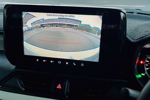2025 Suzuki Swift Hybrid UZ