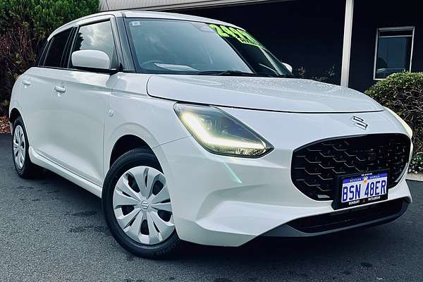 2025 Suzuki Swift Hybrid UZ