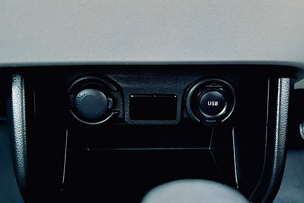2025 Suzuki Swift Hybrid UZ