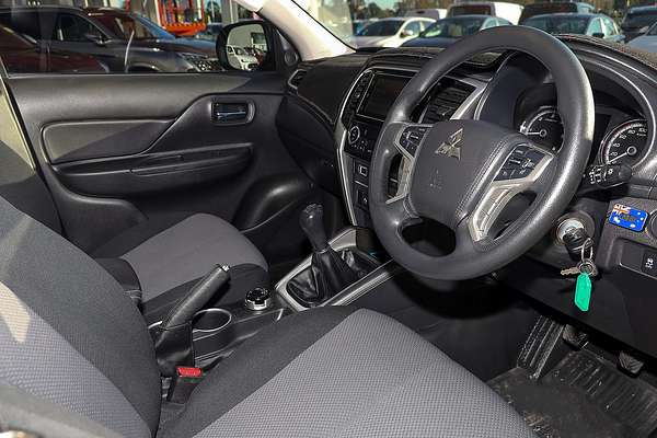 2019 Mitsubishi Triton GLX+ MR 4X4