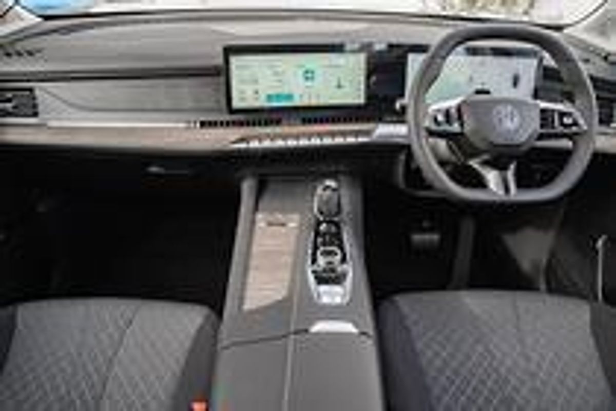 2025 MG QS Excite IS31