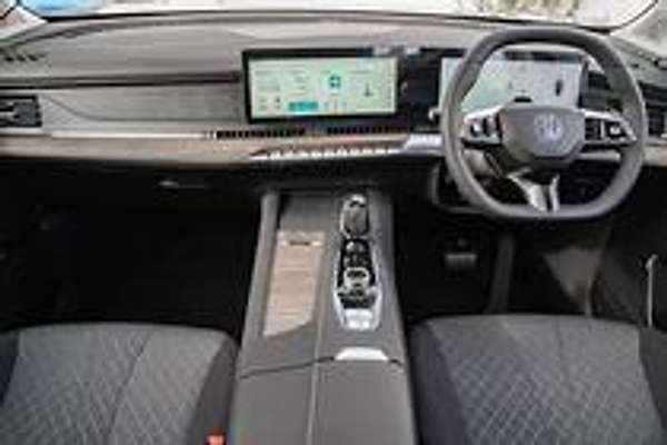 2025 MG QS Excite IS31