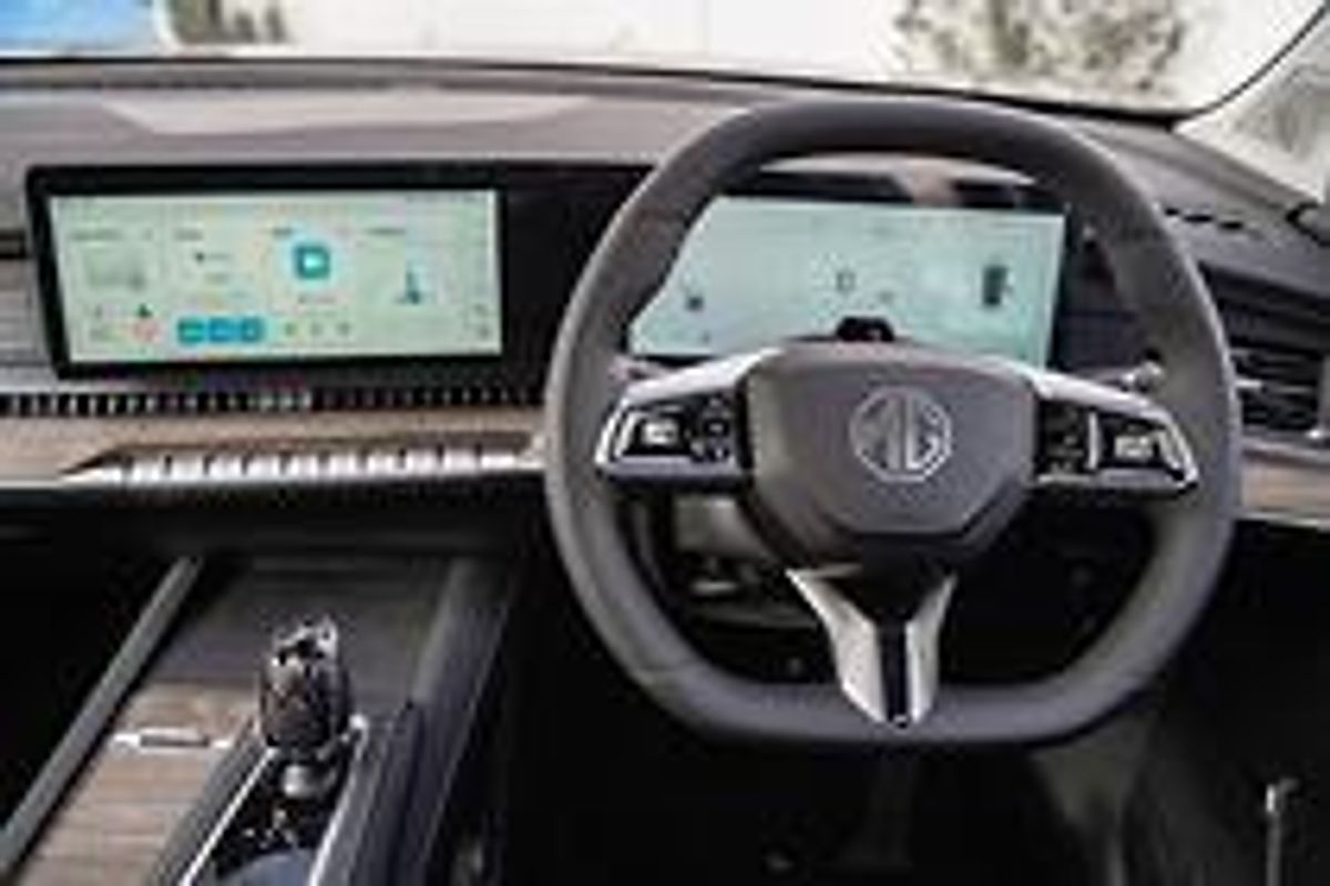 2025 MG QS Excite IS31