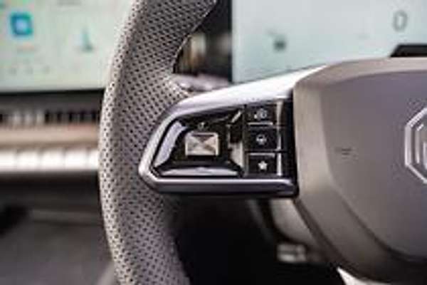 2025 MG QS Excite IS31