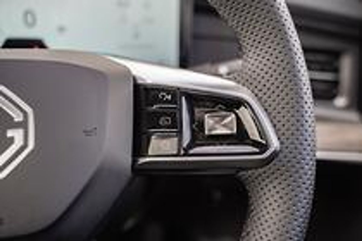 2025 MG QS Excite IS31