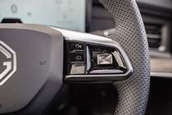 2025 MG QS Excite IS31