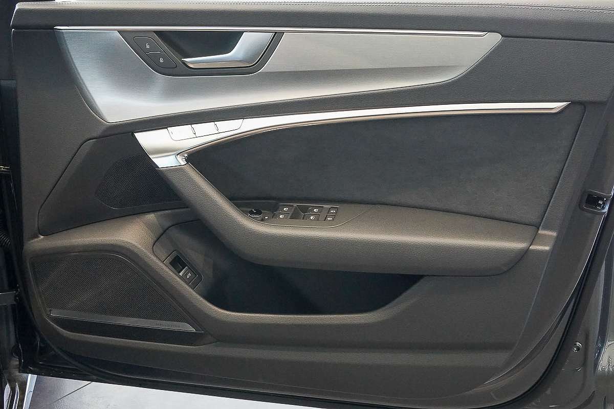 2024 Audi A6 55 TFSI S line C8
