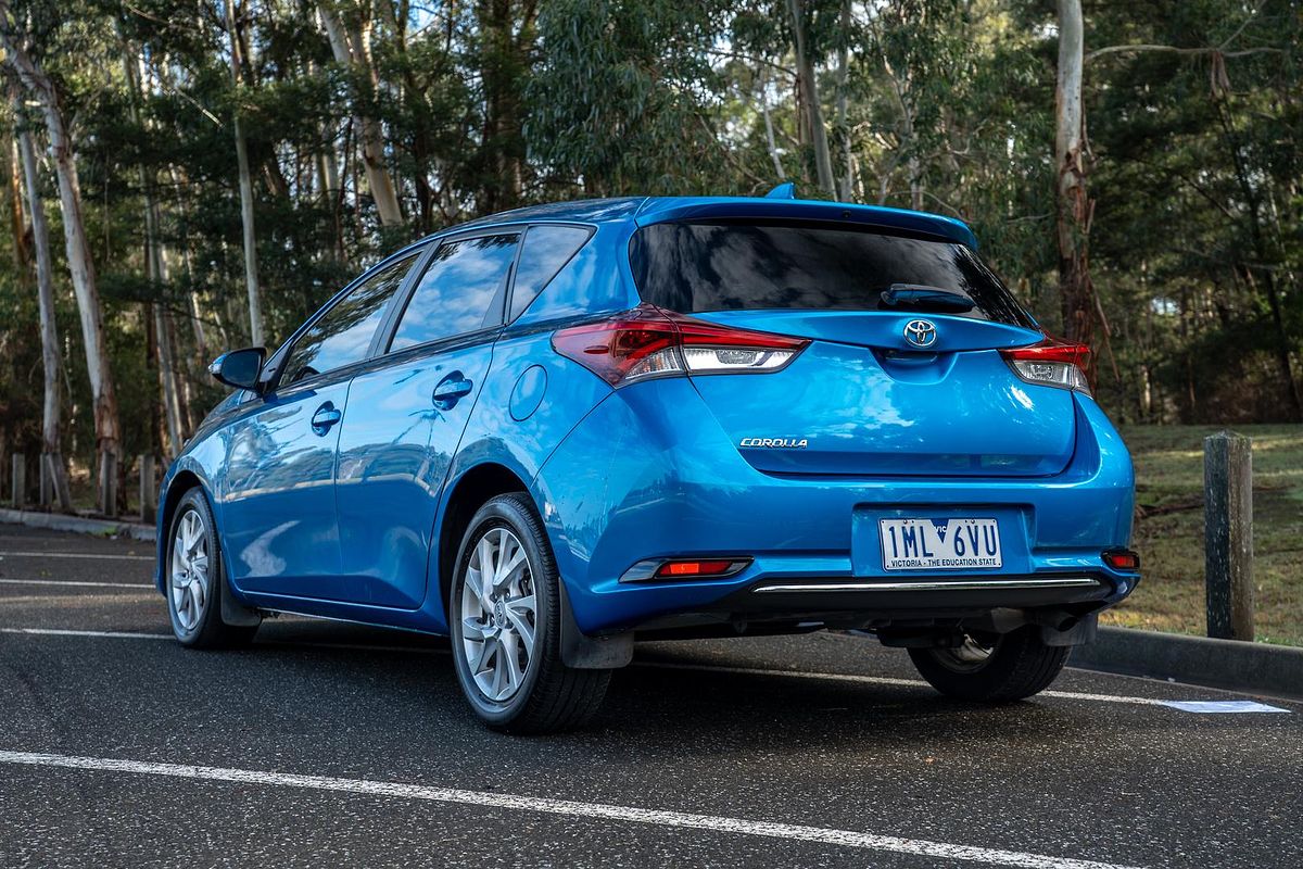 2017 Toyota Corolla Ascent Sport ZRE182R