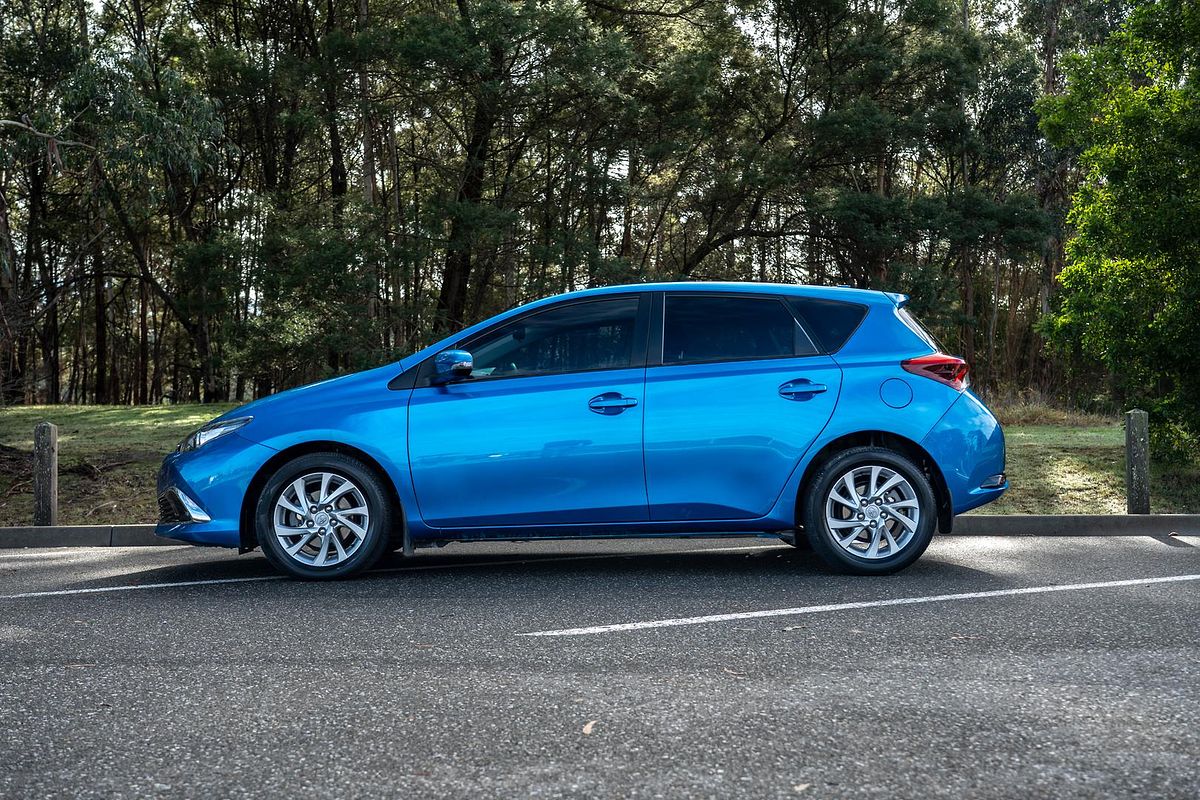 2017 Toyota Corolla Ascent Sport ZRE182R