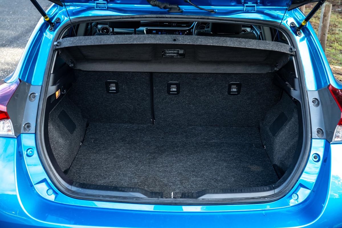 2017 Toyota Corolla Ascent Sport ZRE182R