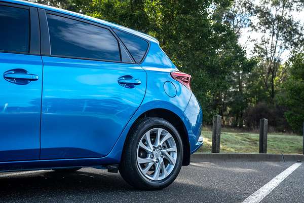 2017 Toyota Corolla Ascent Sport ZRE182R