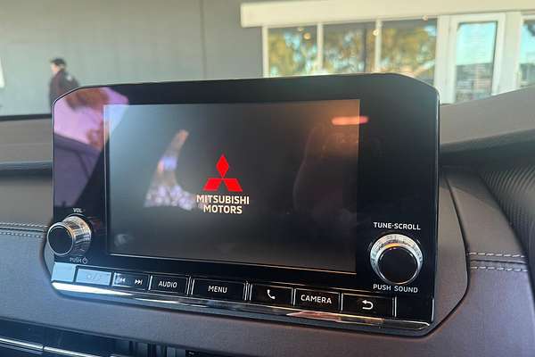 2023 Mitsubishi Outlander ES ZM