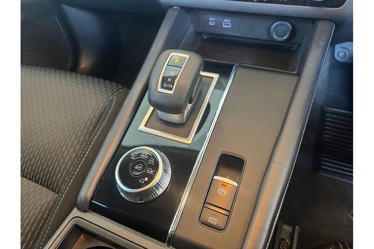 2023 Mitsubishi Outlander ES ZM