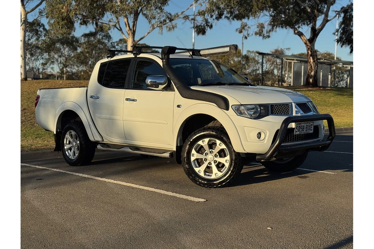 2014 Mitsubishi Triton GLX-R MN 4X4