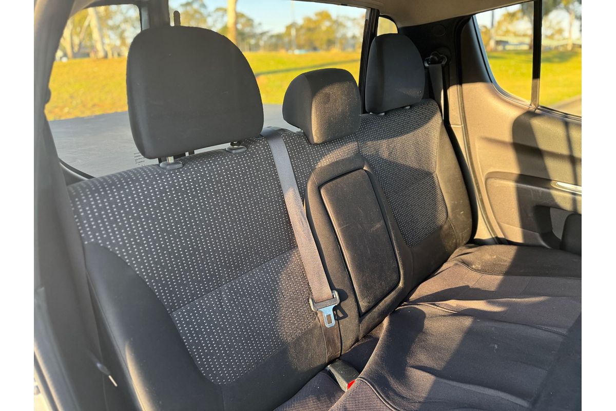 2014 Mitsubishi Triton GLX-R MN 4X4