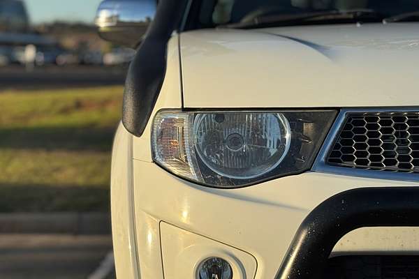2014 Mitsubishi Triton GLX-R MN 4X4