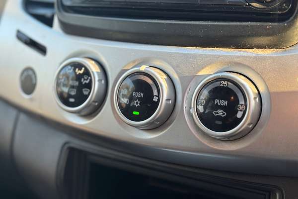 2014 Mitsubishi Triton GLX-R MN 4X4