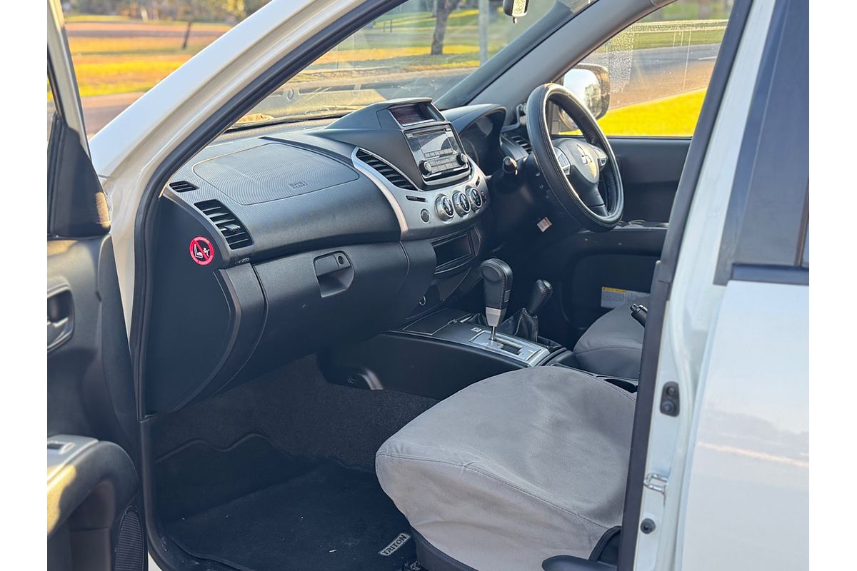 2014 Mitsubishi Triton GLX-R MN 4X4