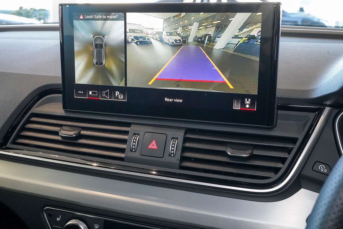 2024 Audi Q5 45 TFSI S line FY