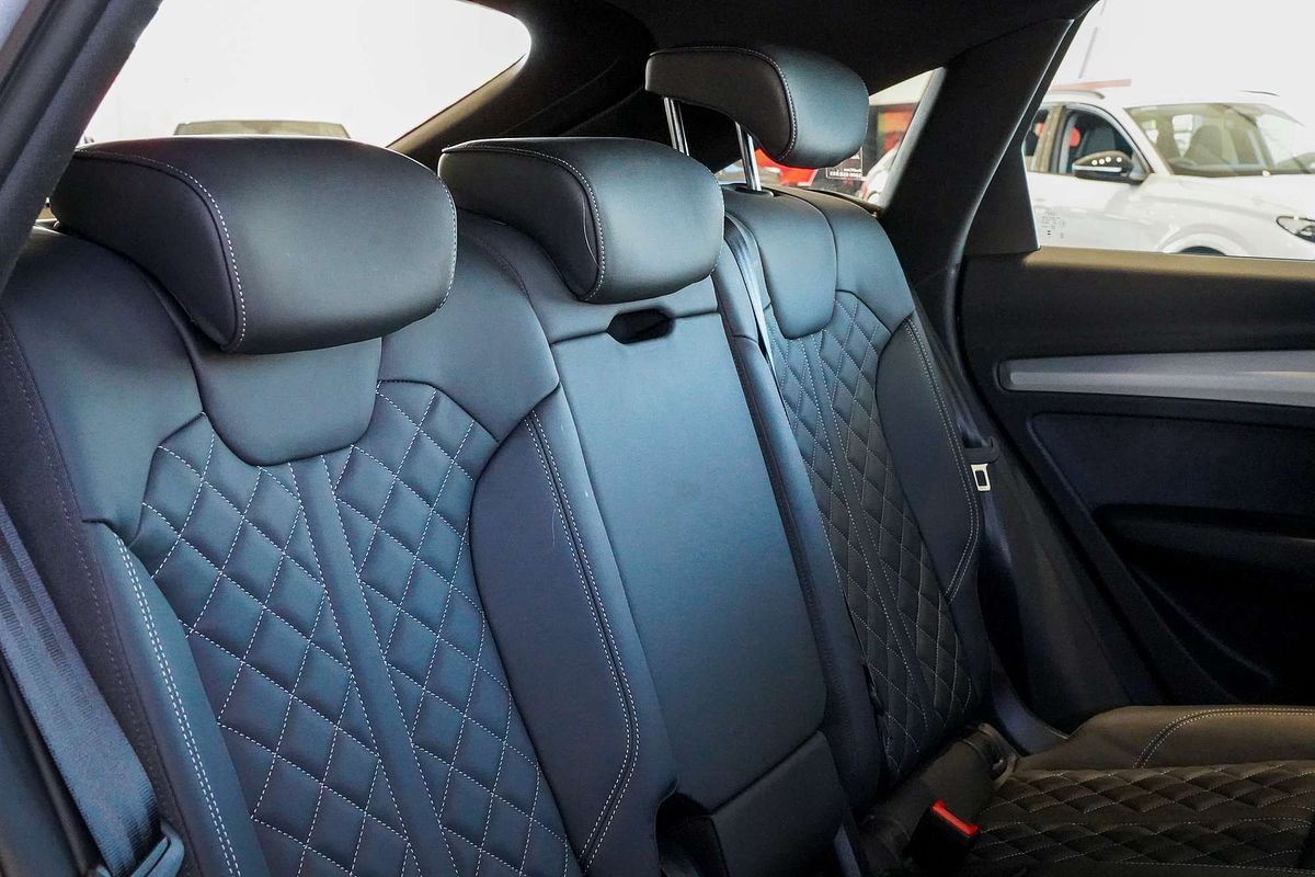 2024 Audi Q5 45 TFSI S line FY