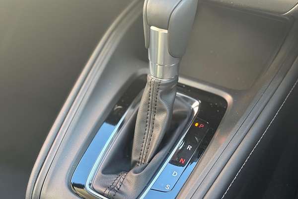 2025 Honda HR-V Vi X